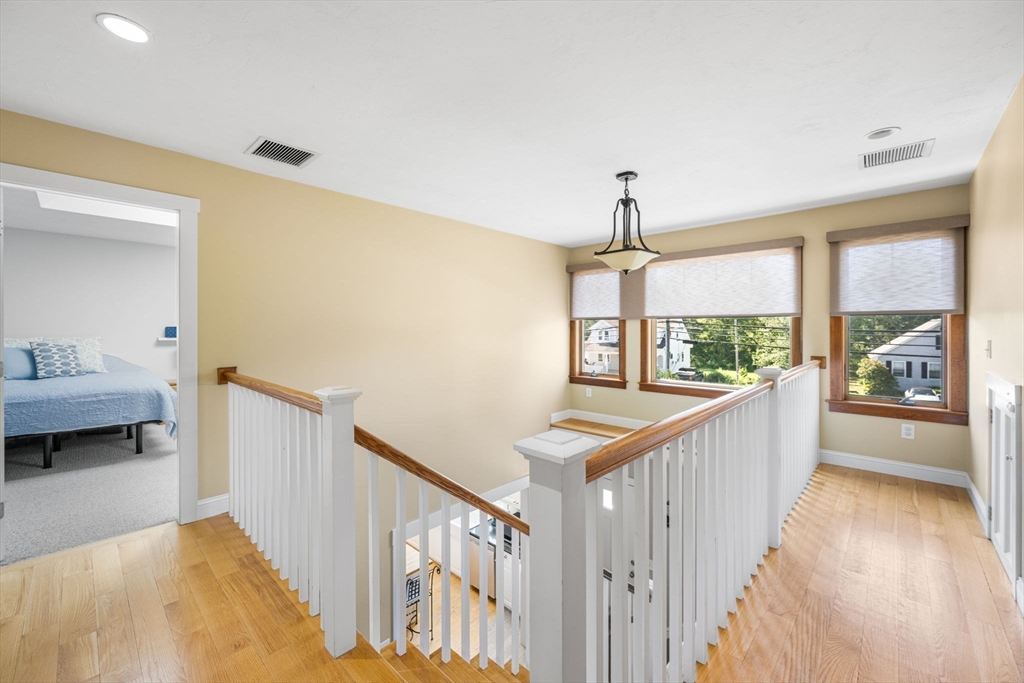 1080 Oakhill Ave, Attleboro