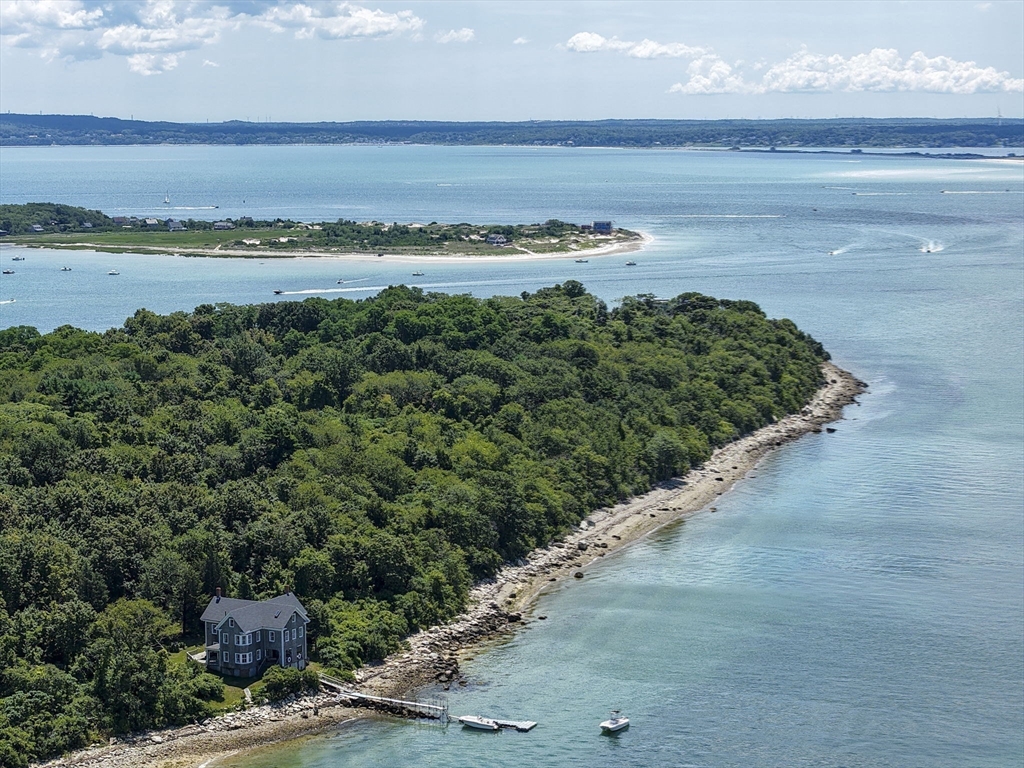 1 Clarks Island