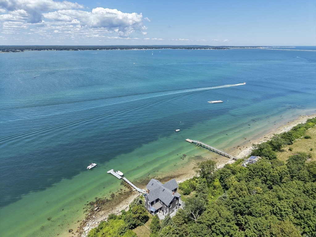 1 Clarks Island