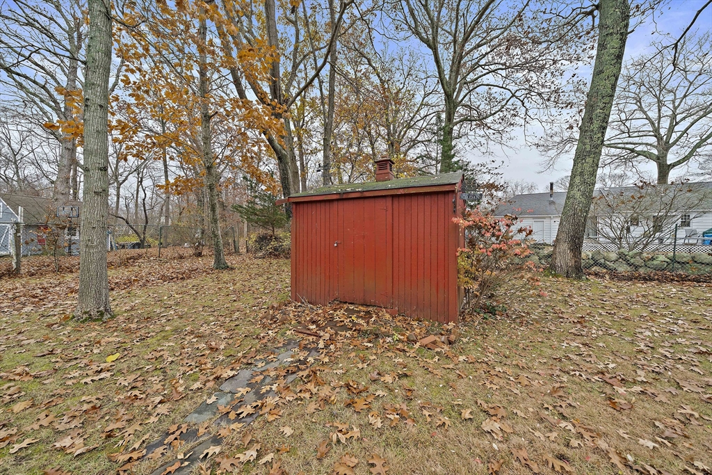 245 Careswell St