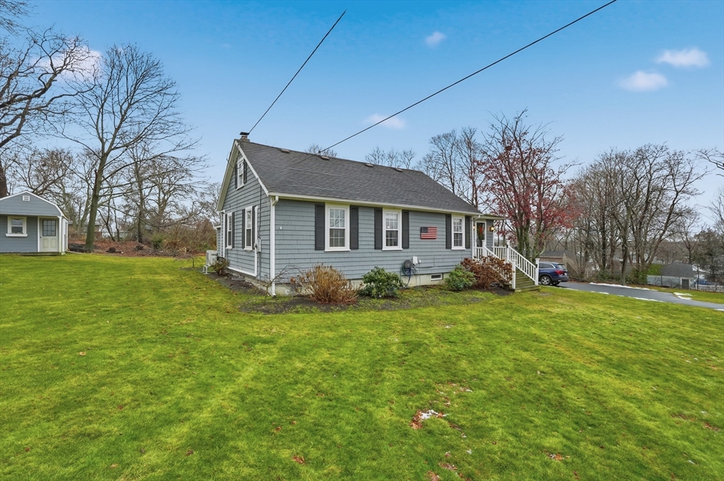 98 Cliffe Ave