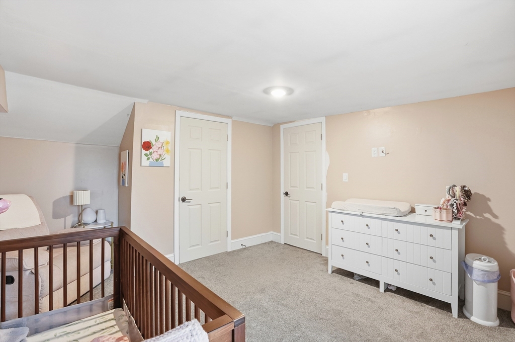 98 Cliffe Ave