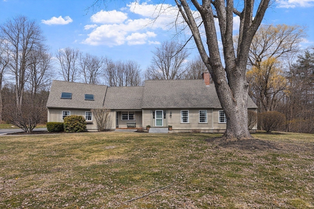 40 Pelham Dr