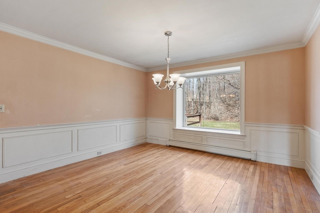 40 Pelham Dr