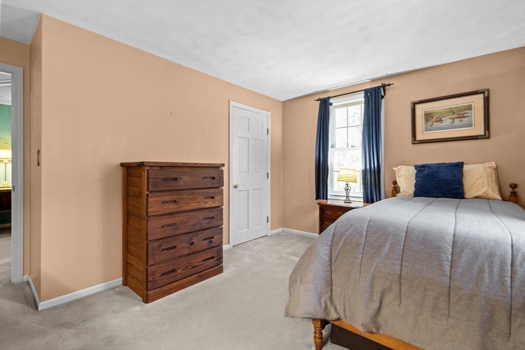 40 W Elm St