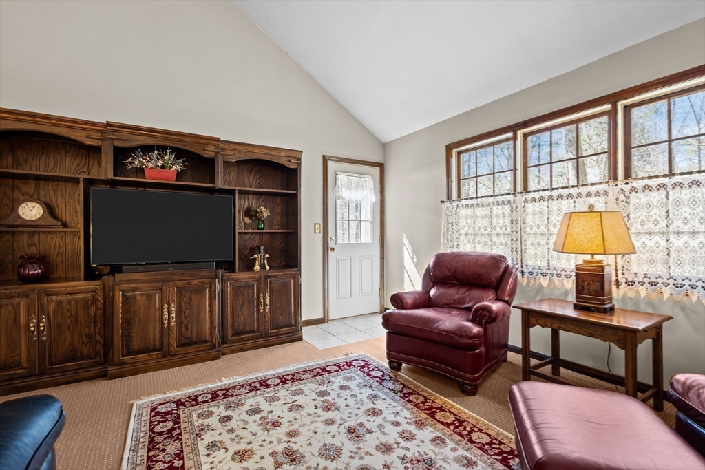 40 W Elm St