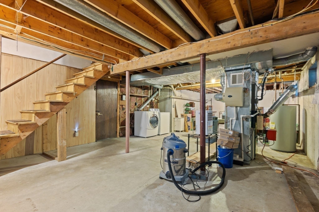 40 W Elm St