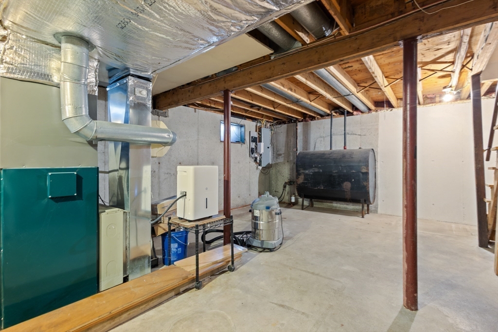 40 W Elm St