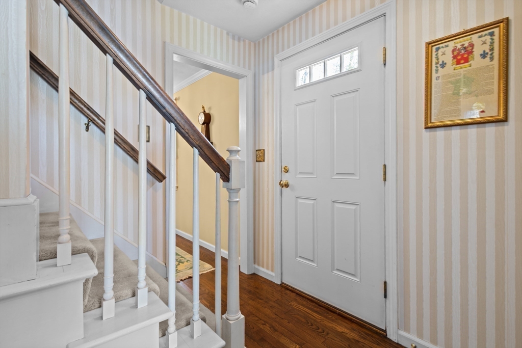 40 W Elm St