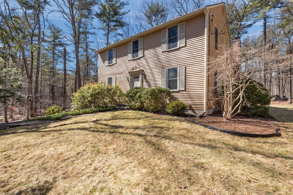 40 W Elm St