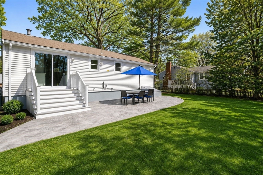 245 Careswell St