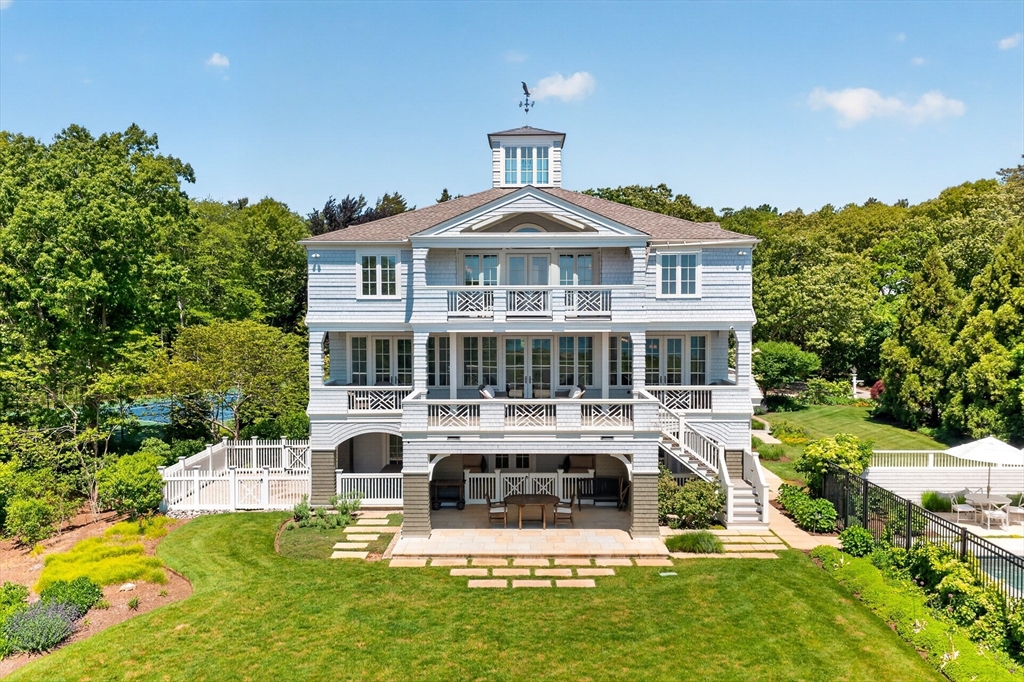 85 Moorings Rd