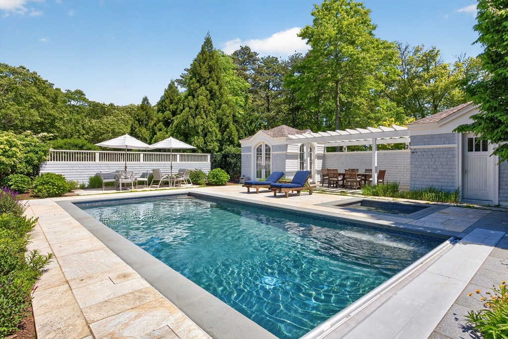 85 Moorings Rd