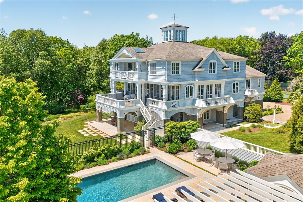 85 Moorings Rd