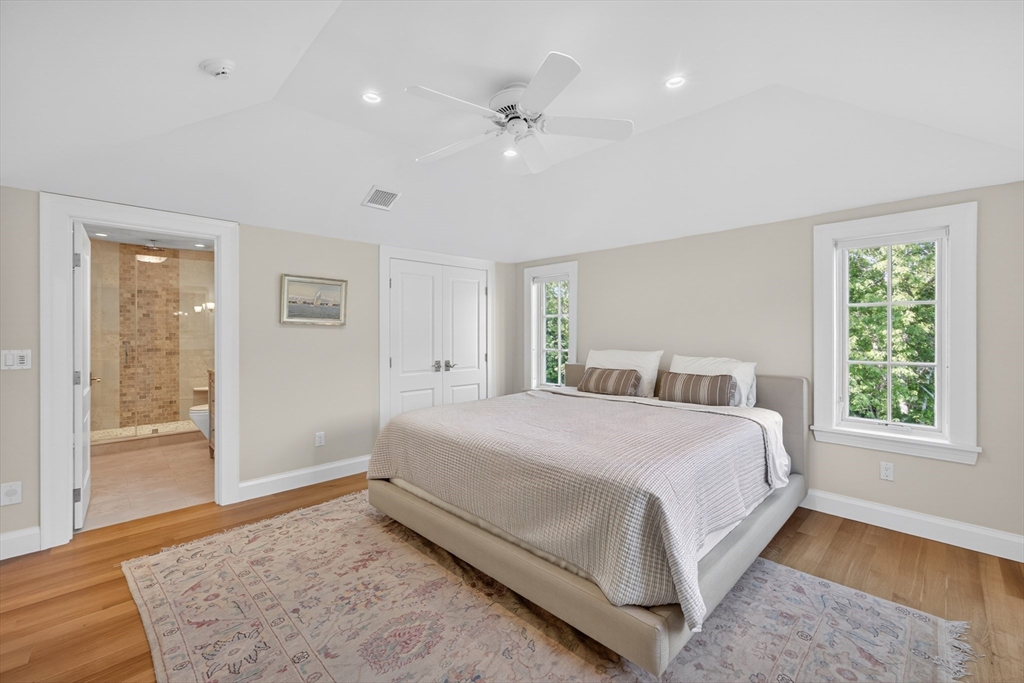 85 Moorings Rd