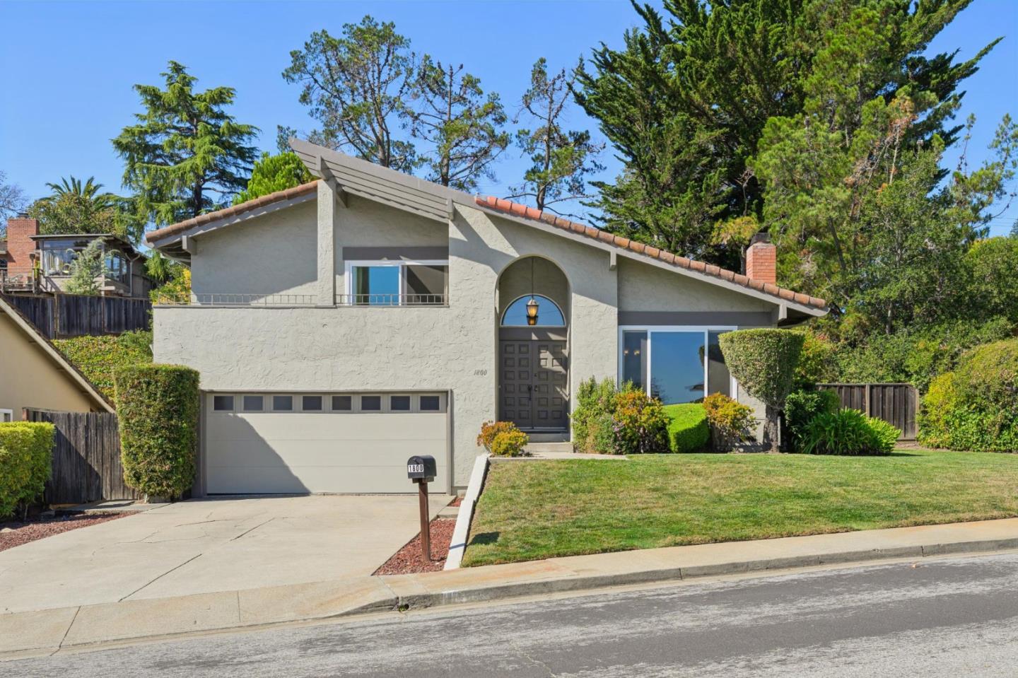 1800 Randall RD