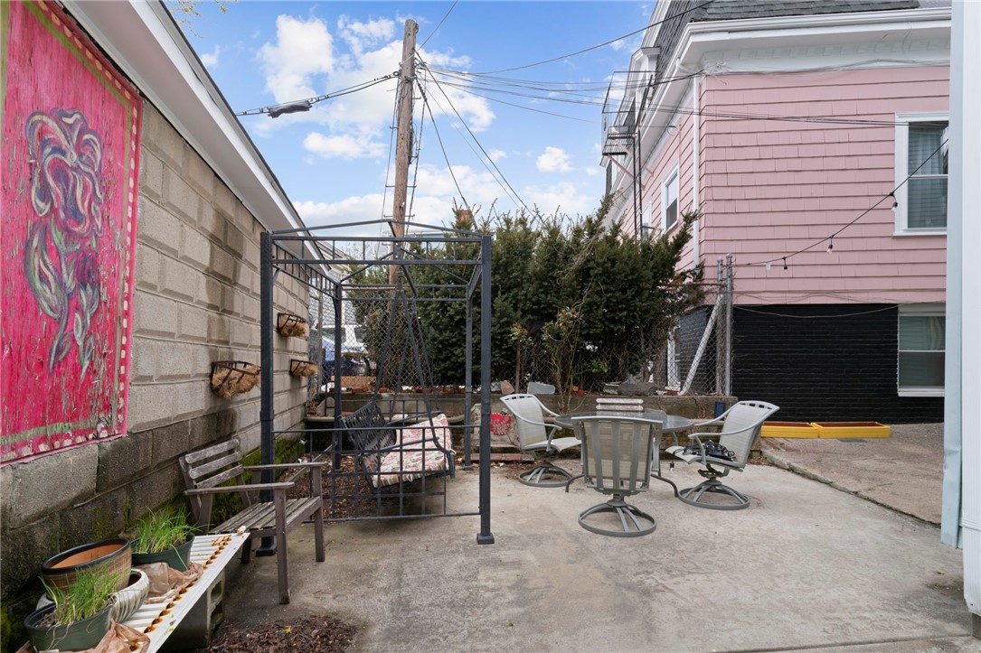 22 Armstrong Avenue 3