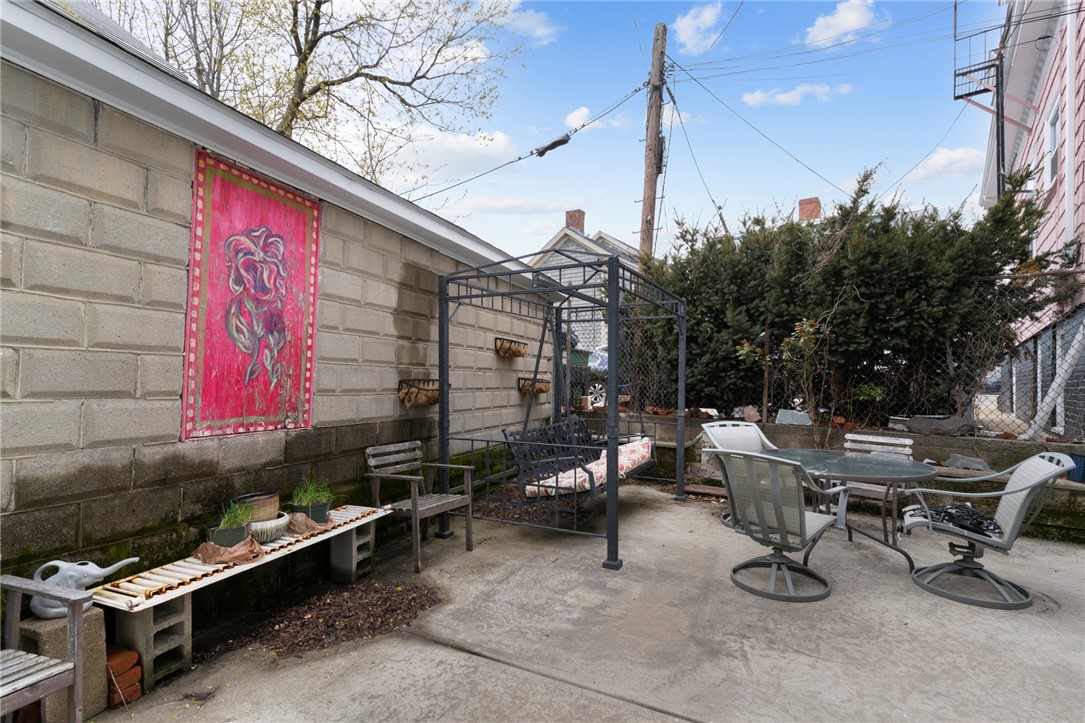 22 Armstrong Avenue 3