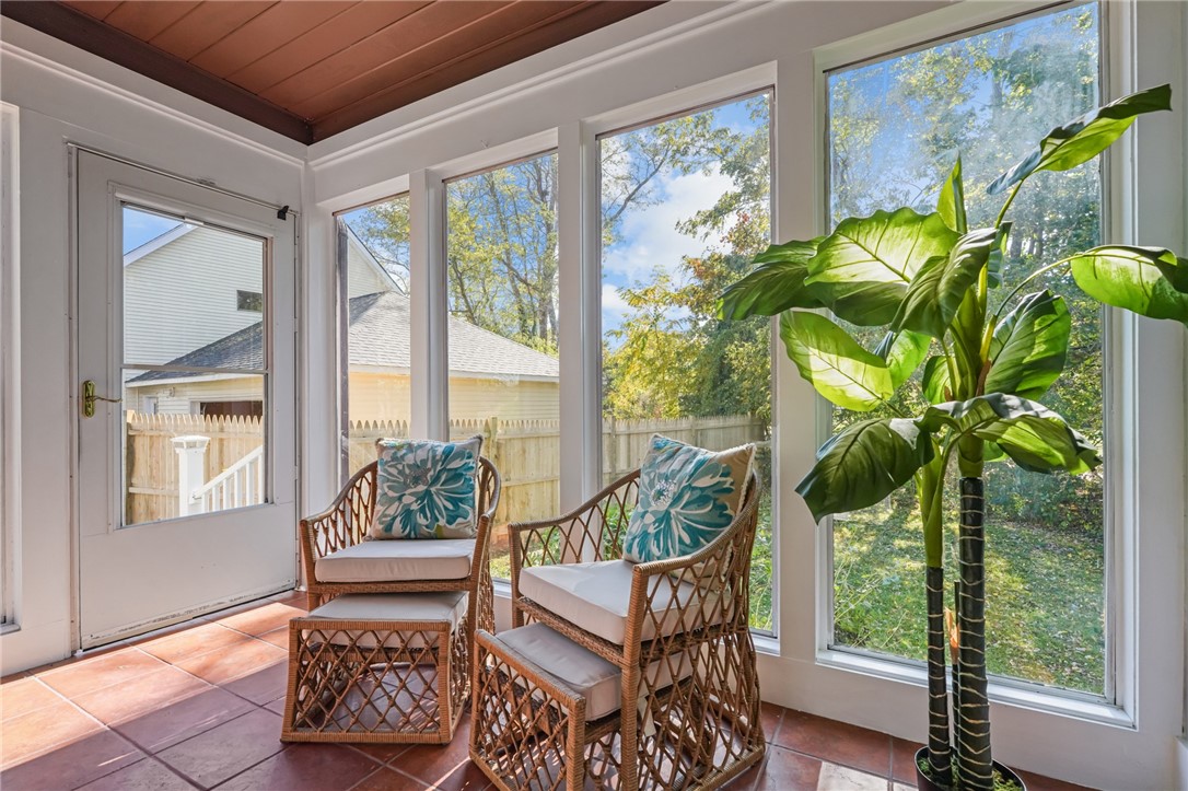 1705 Wampanoag Trail