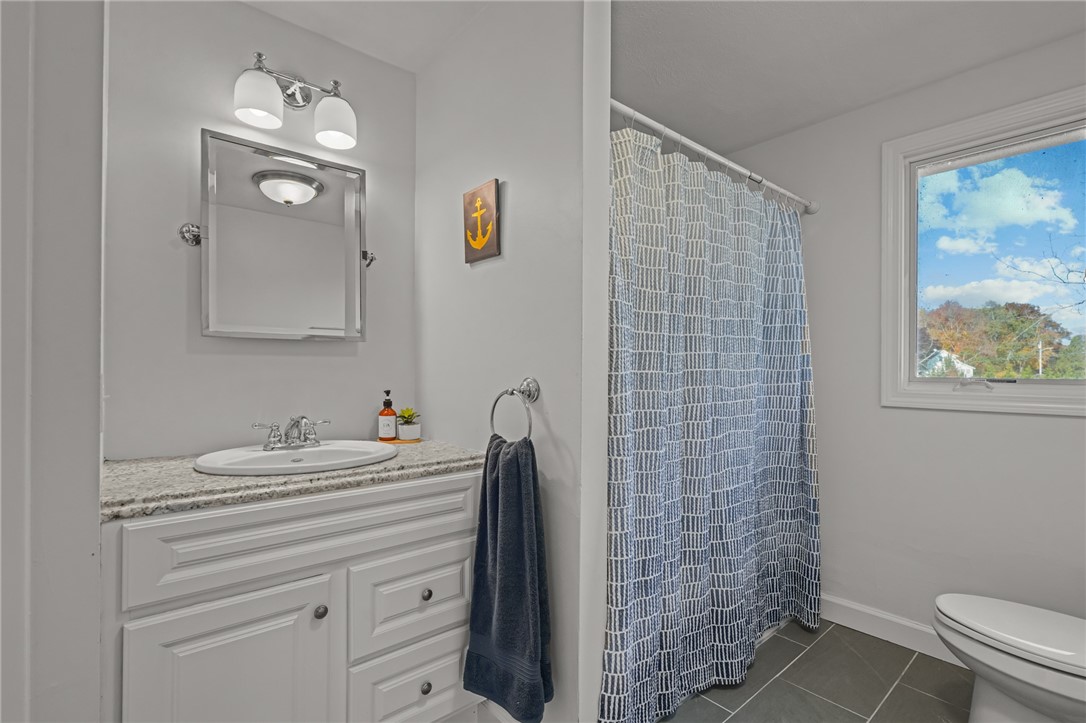 1705 Wampanoag Trail