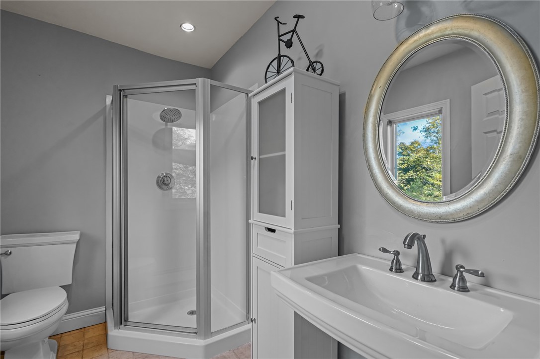 1705 Wampanoag Trail