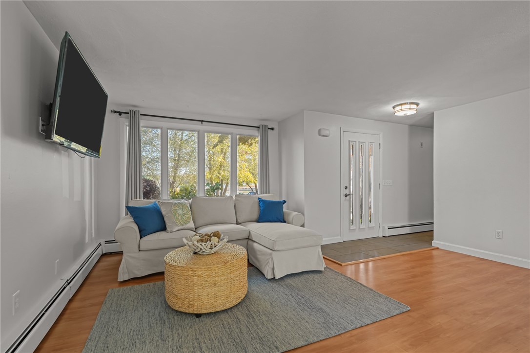 1705 Wampanoag Trail