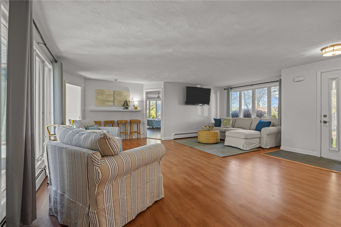 1705 Wampanoag Trail