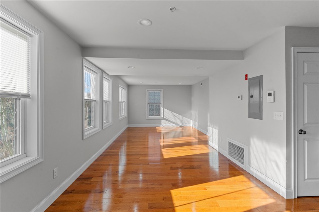 298 Wickenden Street 6