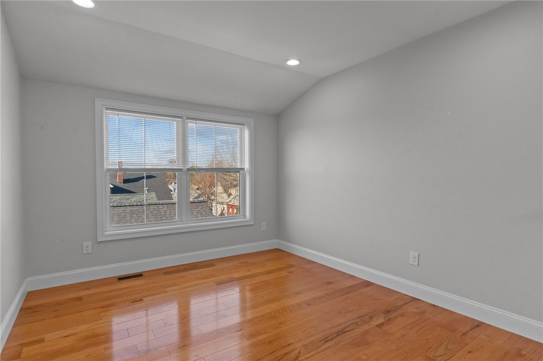 298 Wickenden Street 6