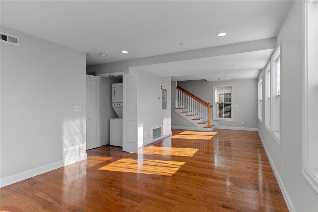 298 Wickenden Street 6