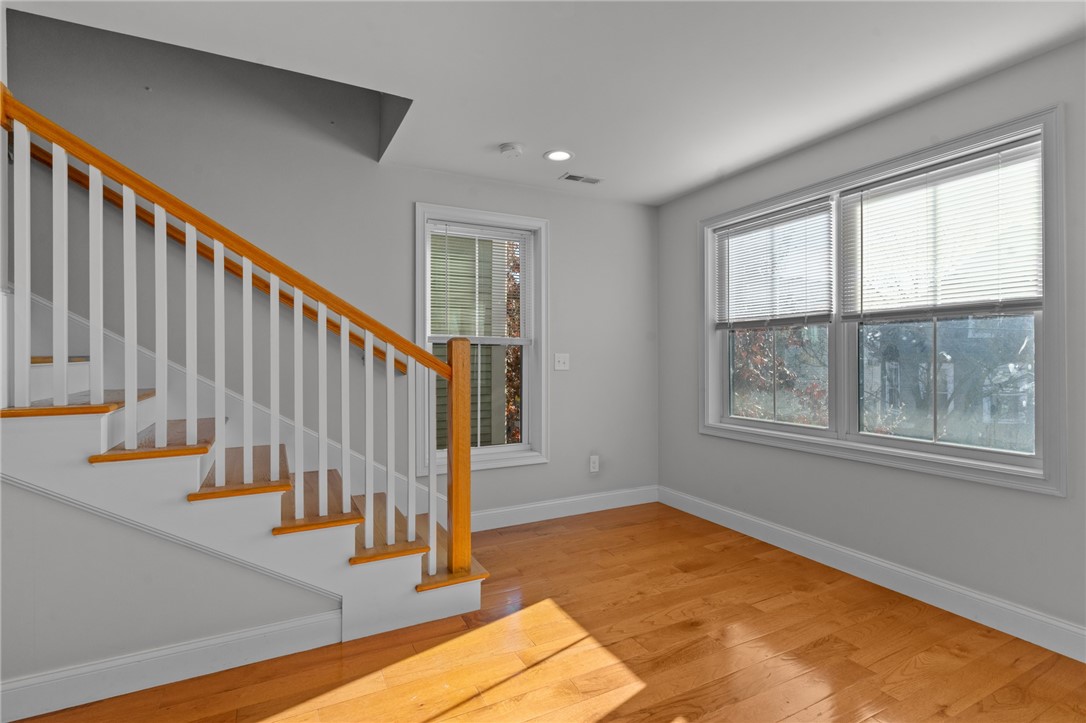 298 Wickenden Street 6