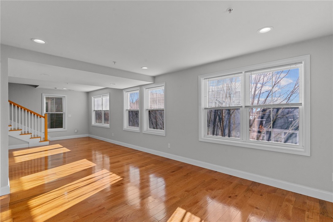 298 Wickenden Street 6