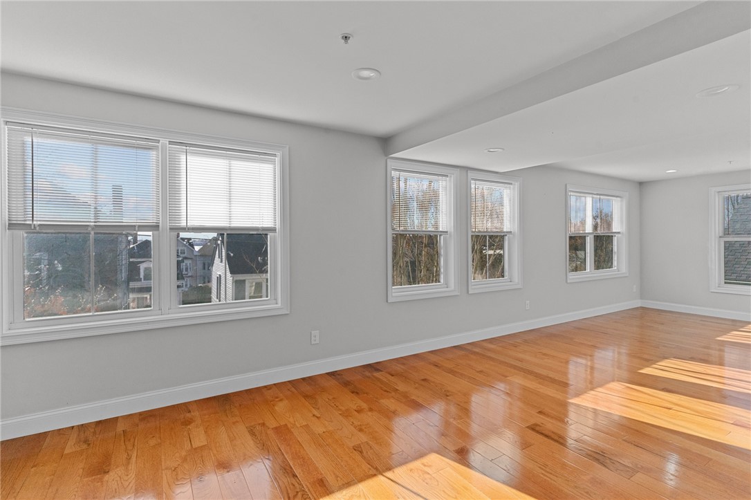 298 Wickenden Street 6