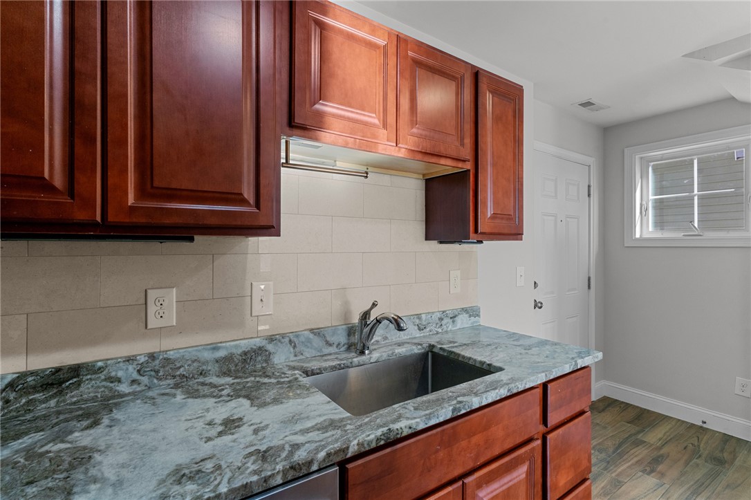 298 Wickenden Street 6