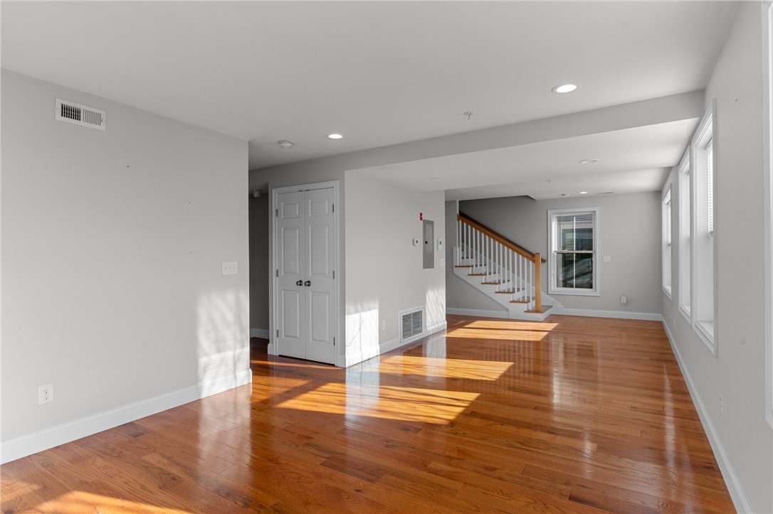 298 Wickenden Street 6