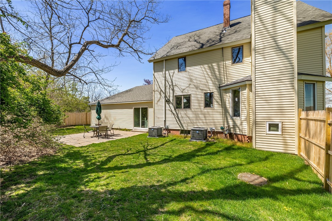 1705 Wampanoag Trail