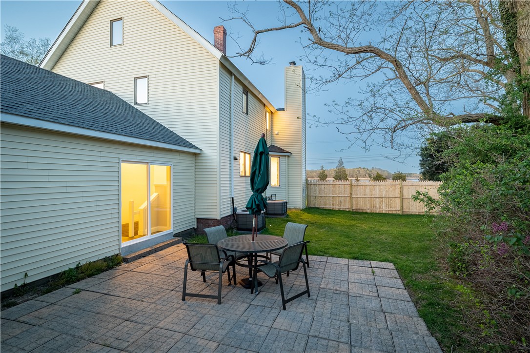 1705 Wampanoag Trail