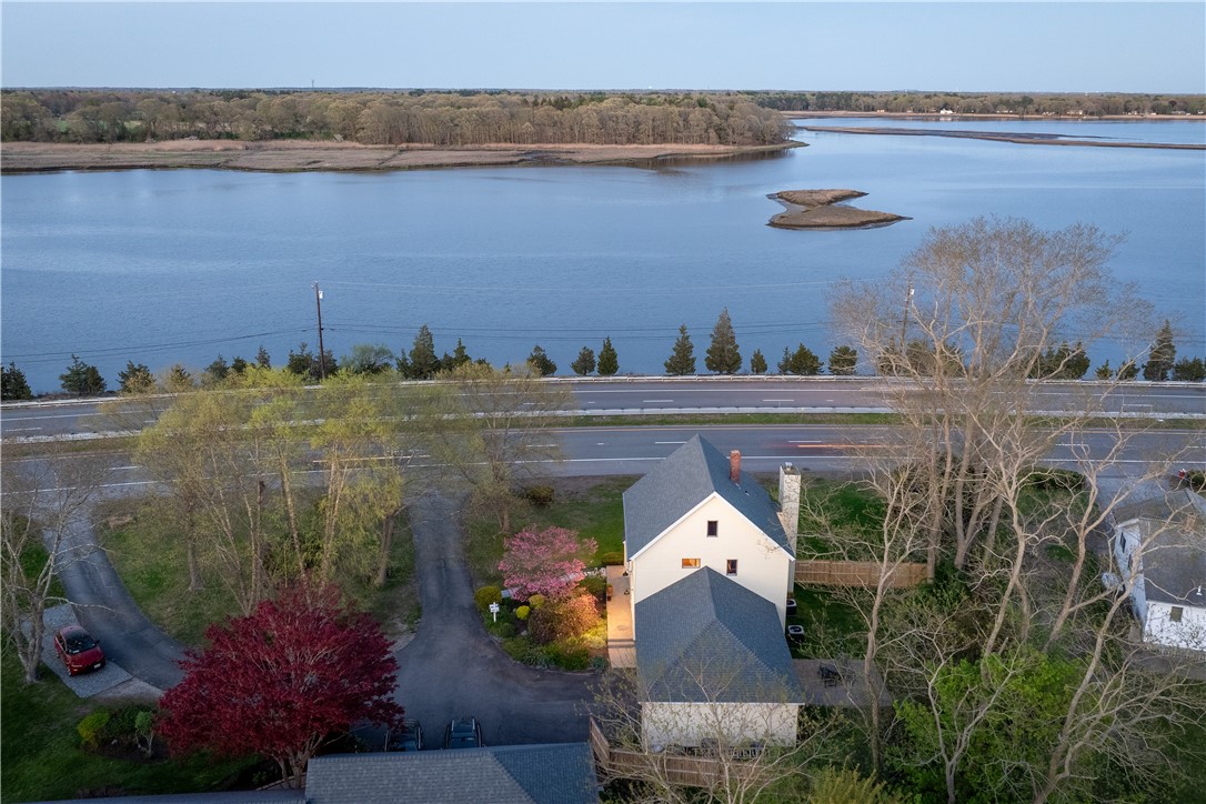 1705 Wampanoag Trail