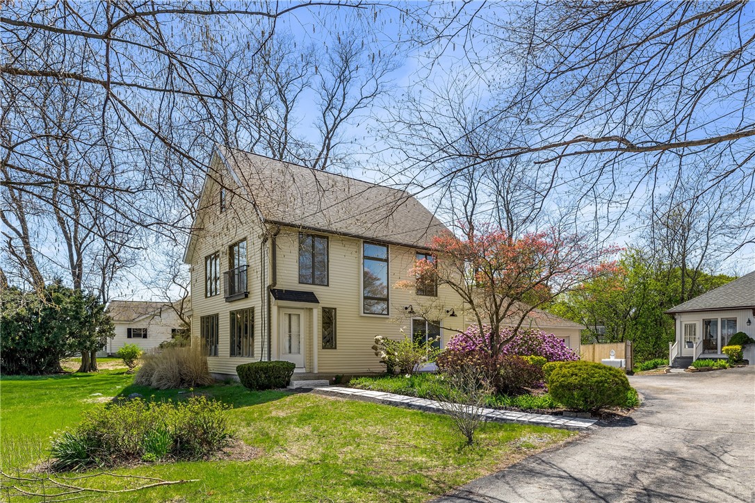 1705 Wampanoag Trail