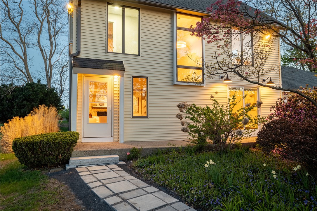 1705 Wampanoag Trail