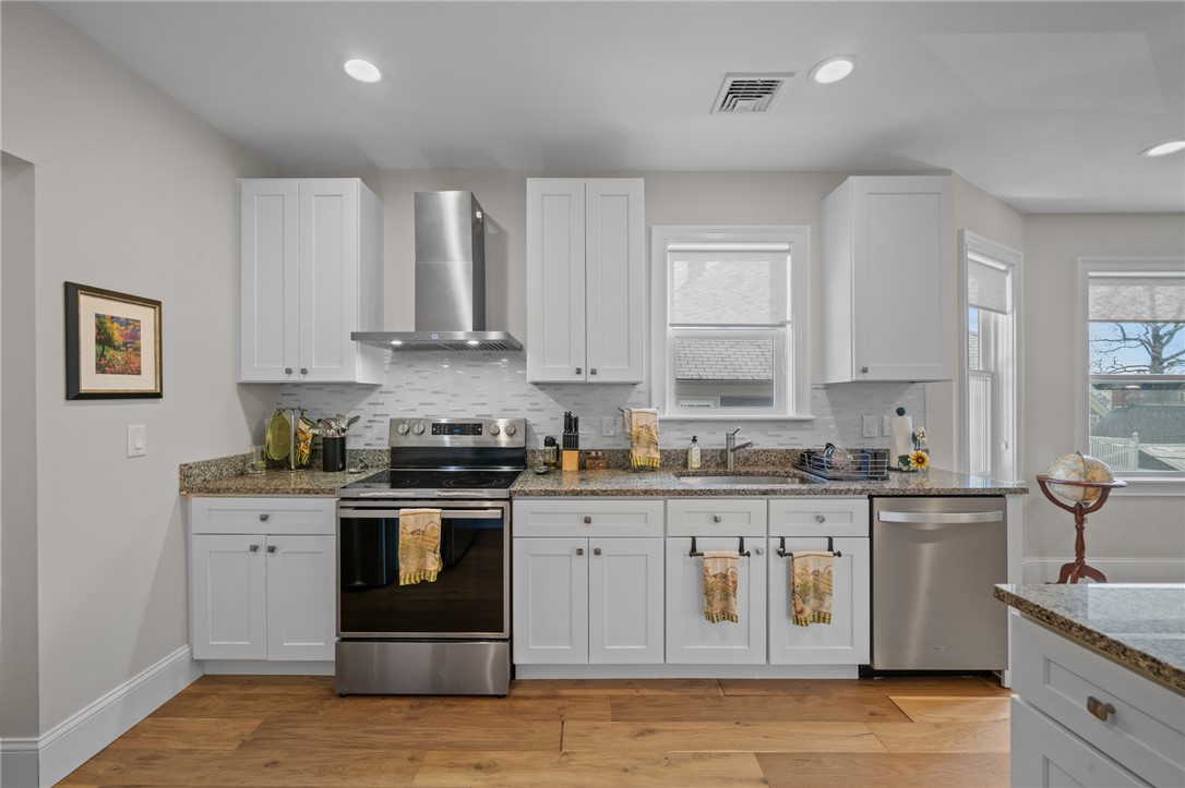 12 University Avenue