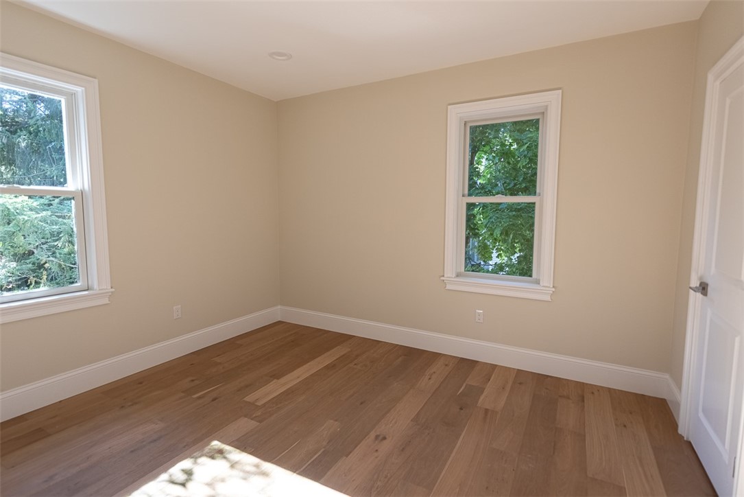 12 University Avenue