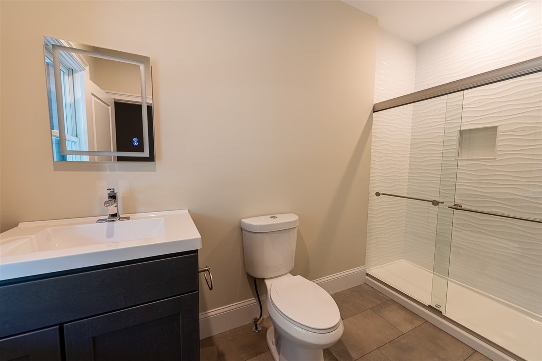 12 University Avenue