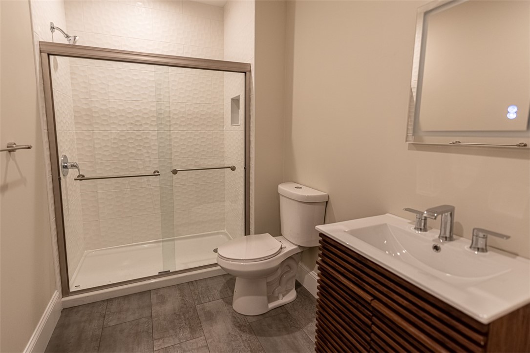 12 University Avenue