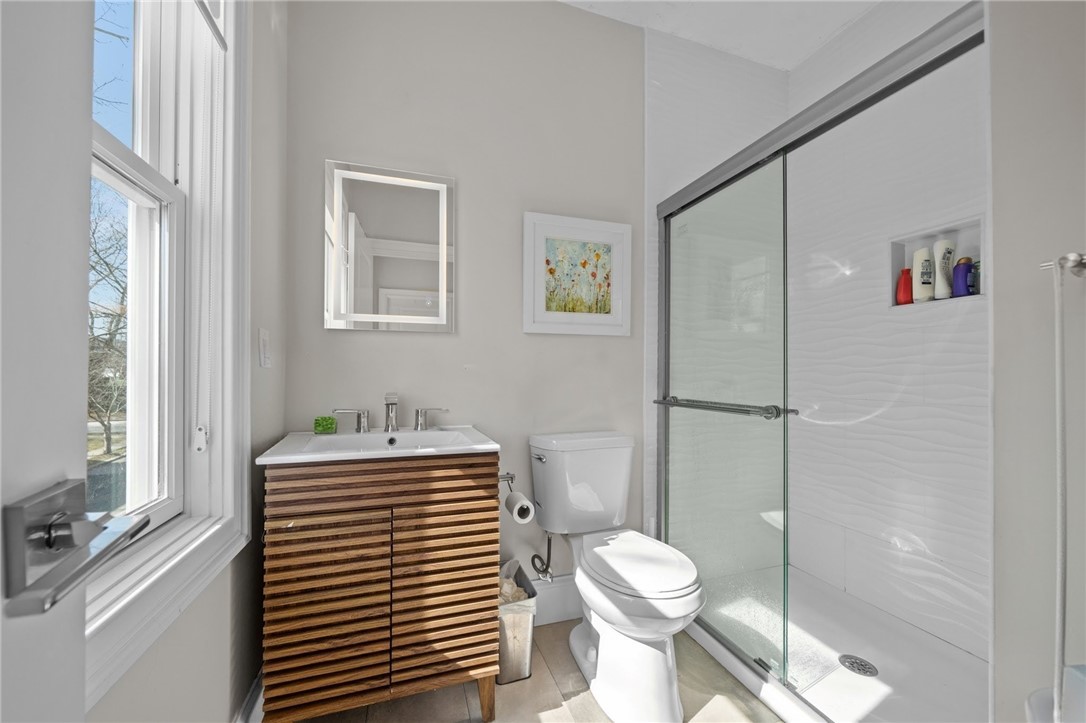 12 University Avenue