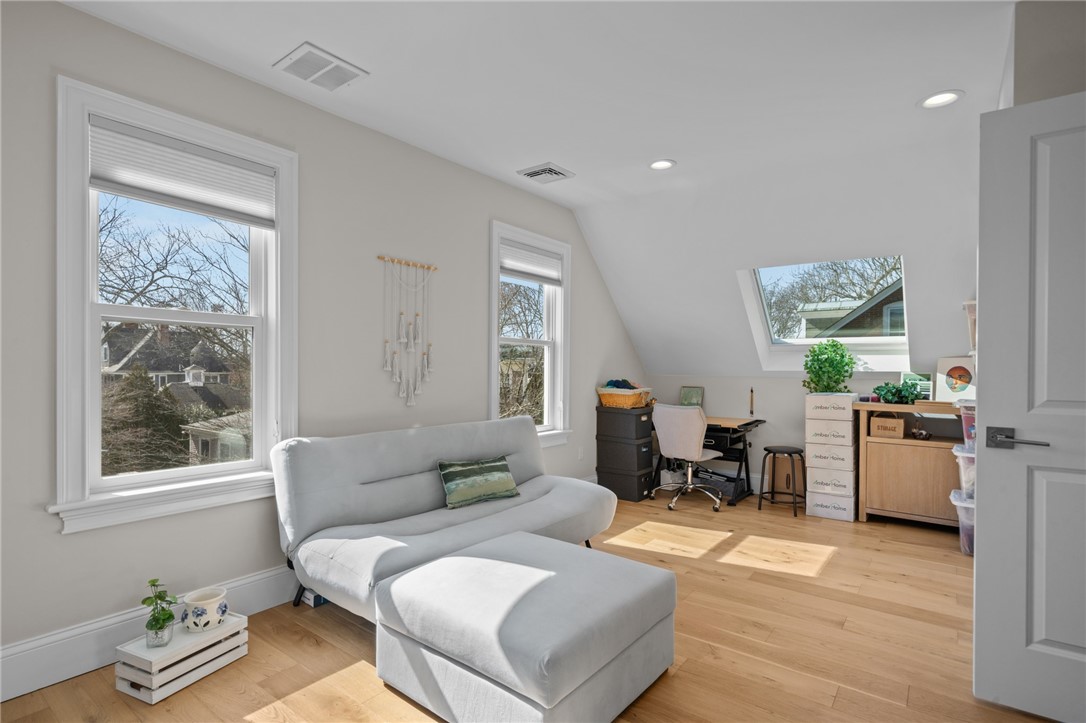 12 University Avenue