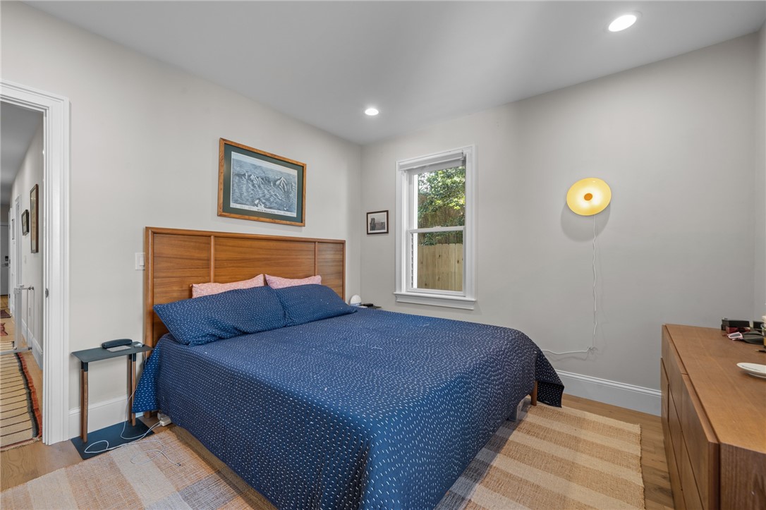 12 University Avenue