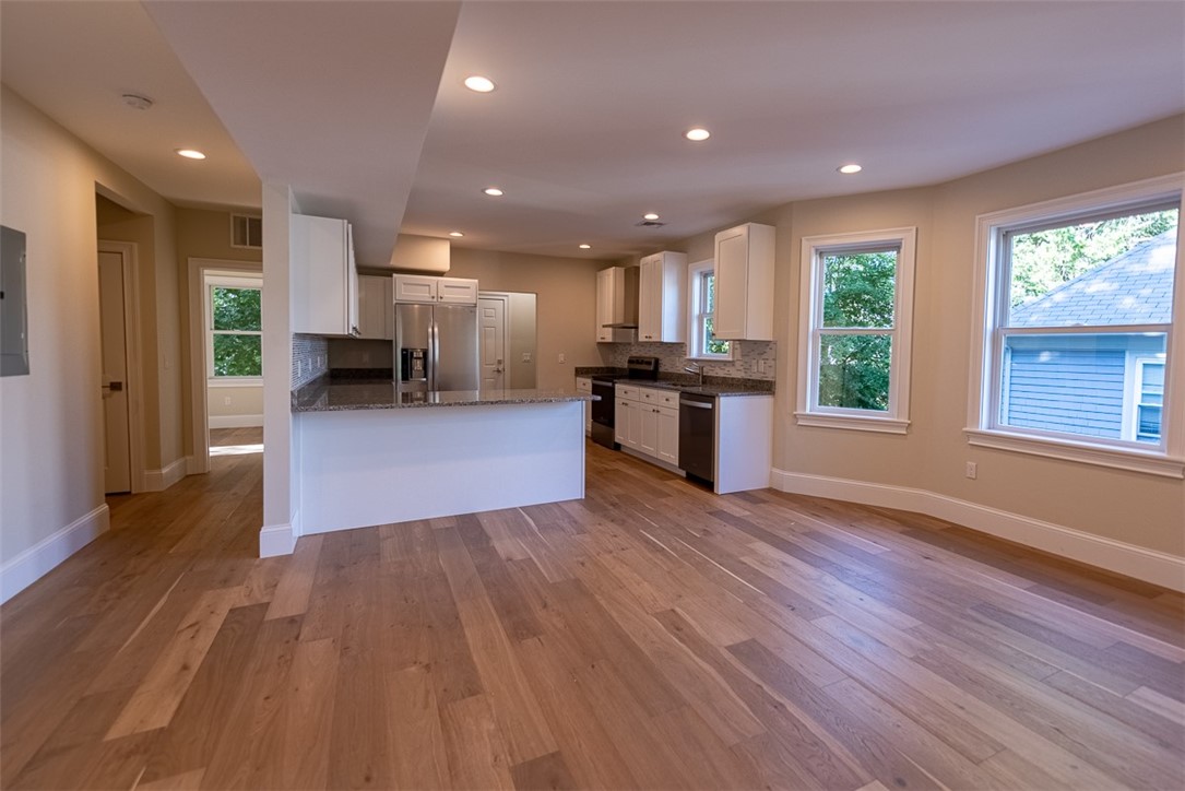 12 University Avenue