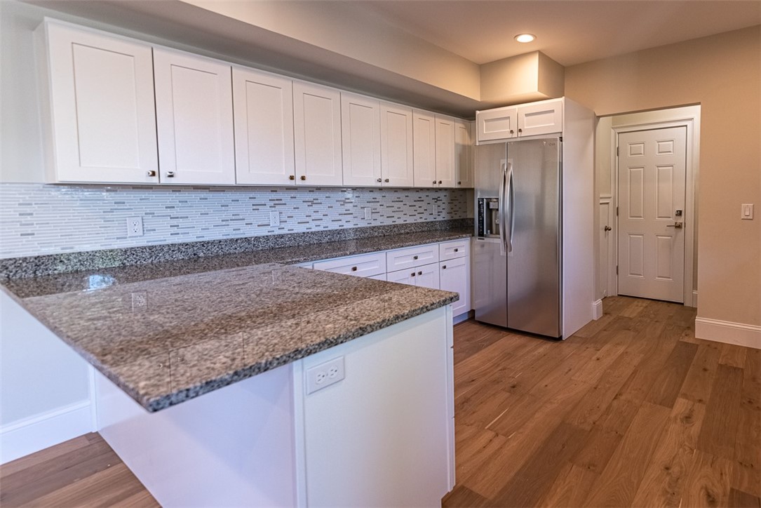 12 University Avenue