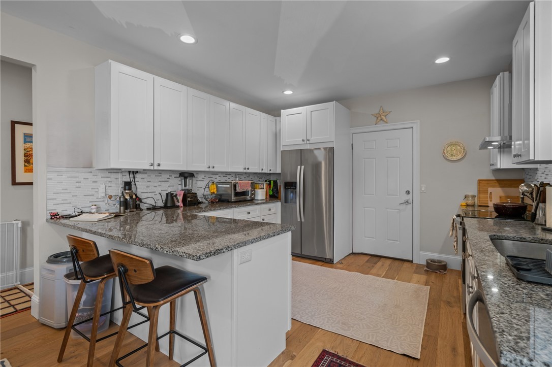 12 University Avenue